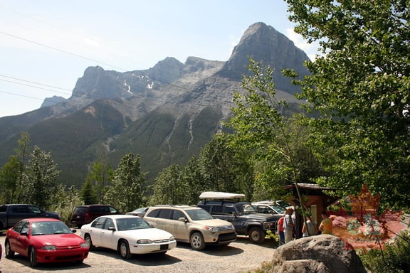 Grassi Lakes Parking Lot