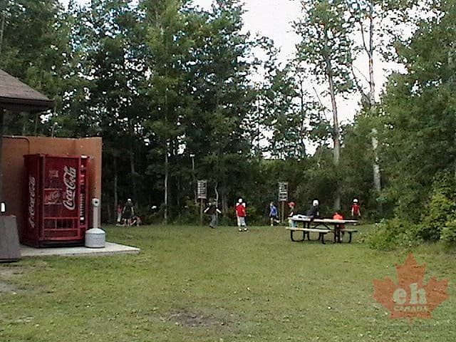 strathcona-wilderness-centre-04_JPGedm1.JPG