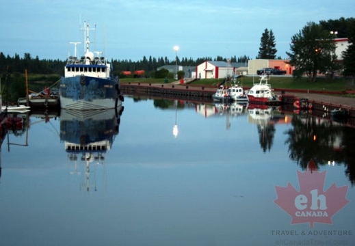 East Channel (2959 visits) Quiet protected channel on Hay River East Channel