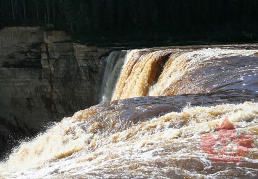 Alexandra Falls