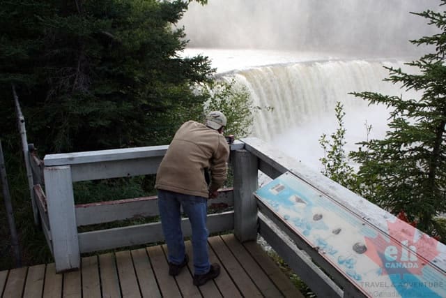 EH Tourism taking pictures lookout.jpg