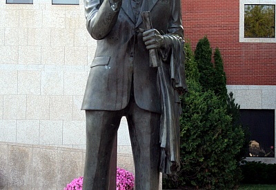 Statue Downtown