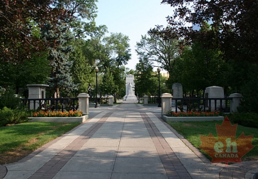 Cenotaph Walkway
