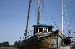 shipyardboat2.jpg