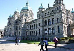 Victoria Parliament Buildings (6635 visits, rating score 3.46) Beautiful day walking the front lawns by the Inner Harbour Victoria Parliament Buildings