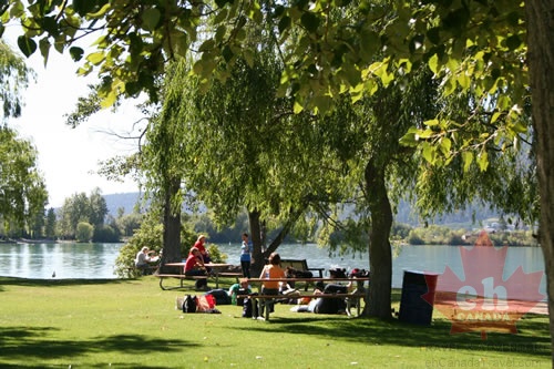 picnic-kalmalka-lake.jpg
