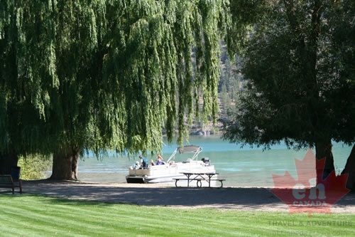 Houseboating