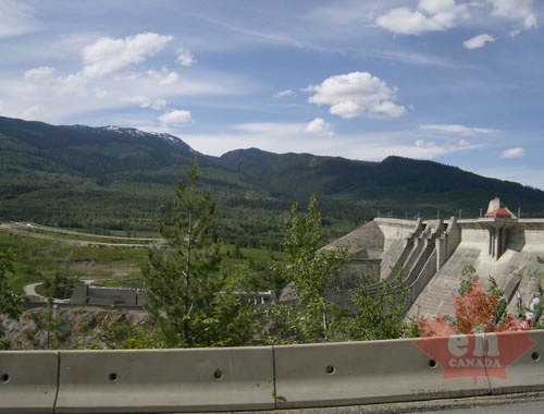 revelstoke-dam-01 _2_.jpg