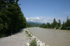 Kicking Horse River & Trail