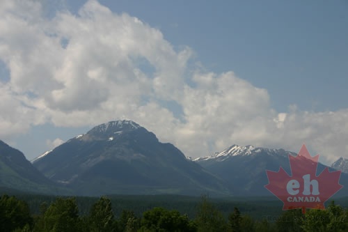 Amazing Mountain Scenery (920 visits) Mountain views from highway. The surrounding mountain ranges. Amazing Mountain Scenery