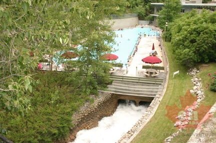 Hot Spring Sitting Area