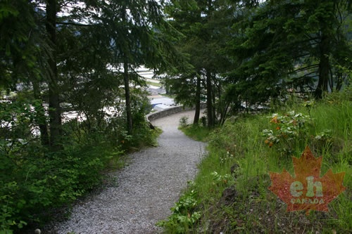 Gravel Trail to Lookout (914 visits) Walking trail in park Walking path in Gyro Park Gravel Trail to Lookout