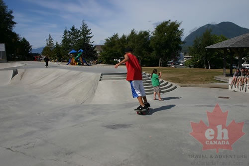 skateboard_park 003.jpg