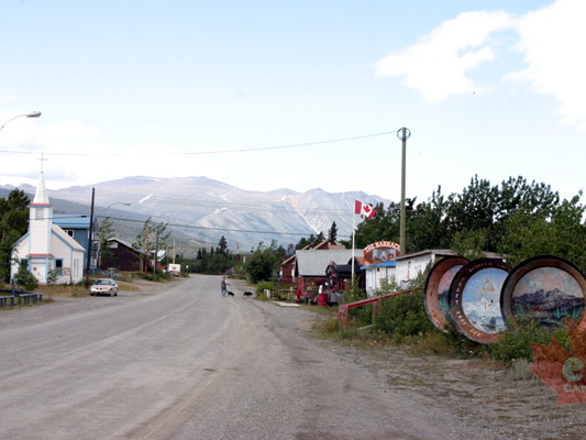 Gravel Streets (2657 visits) Walking the streets of town Gravel Streets