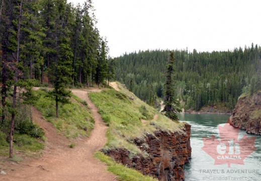 Yukon River Loop Trail