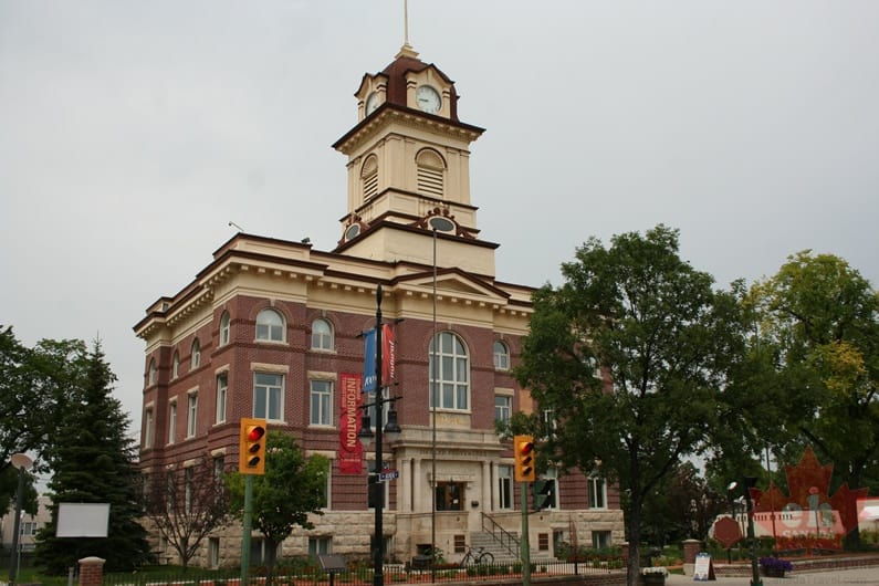 st-boniface-city-hall-tourism-info-24