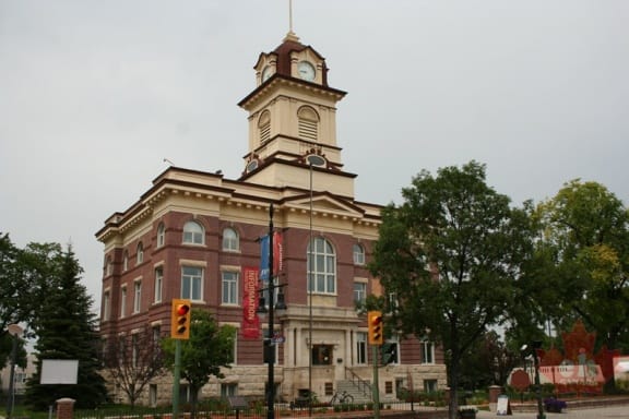 st-boniface-city-hall-tourism-info-24