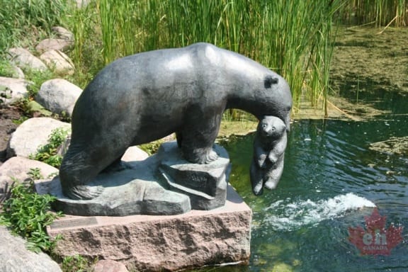 atrium-statue-39