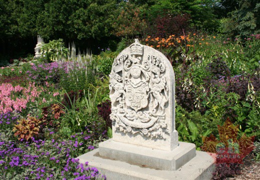 statue-16 (650 visits) statue-16