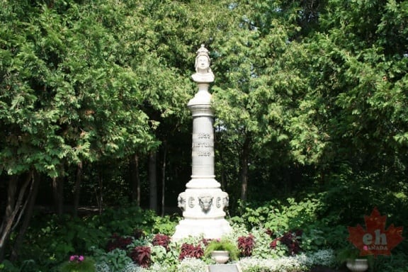 statue-17