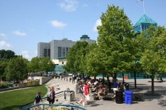 plaza-73.jpg