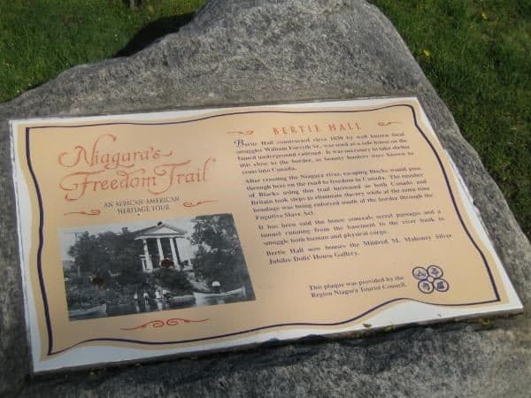 Historic plaque identifying Bertie Hall as a safe house on the Underground Railroad in Niagara, Ontario