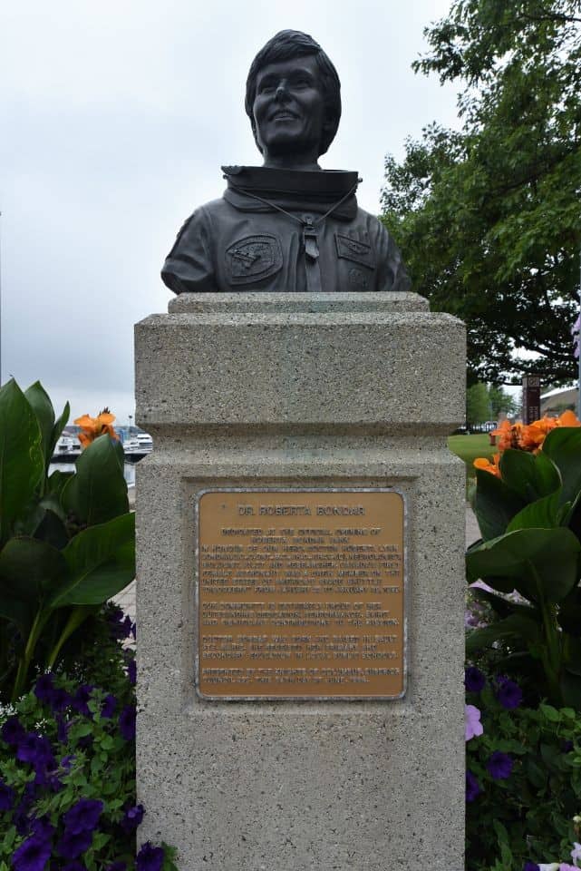 Monument to Robera Bondar, Sault Ste Marie, Ontario, Canada