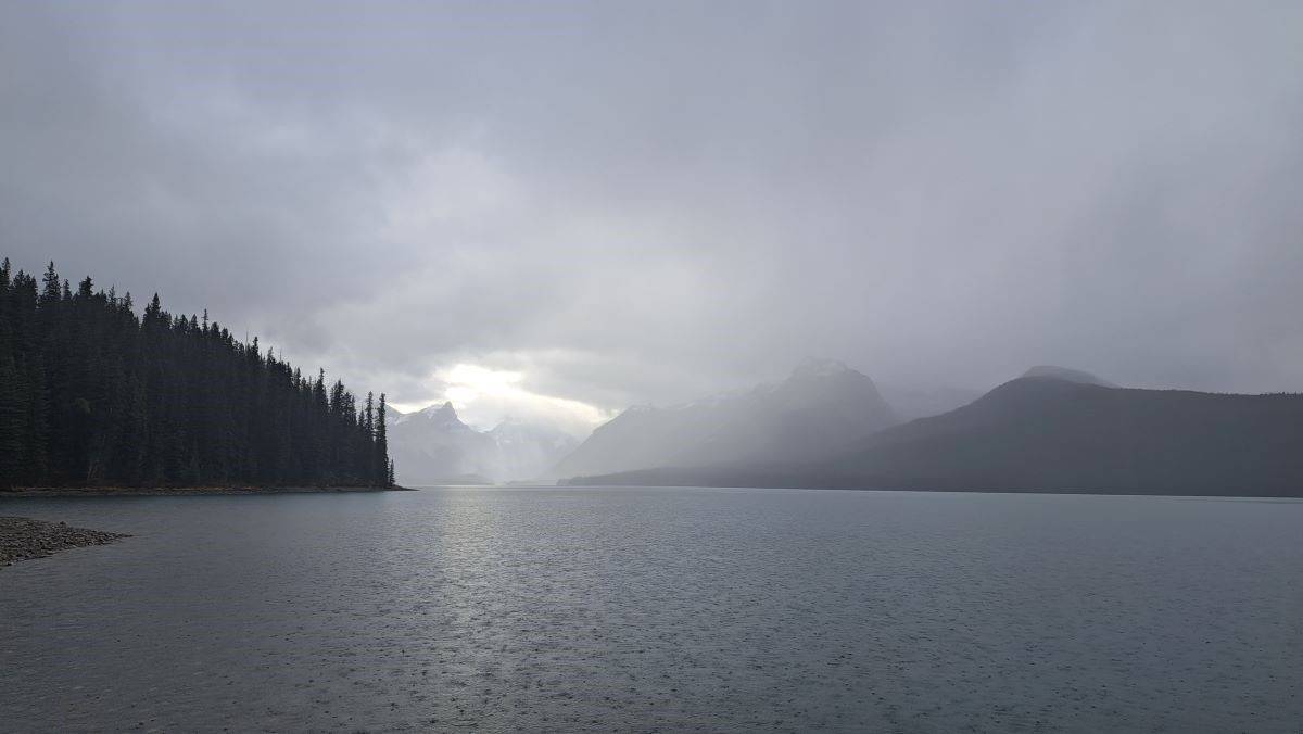 A rainy day for paddling out on Maligne Lake in Jasper