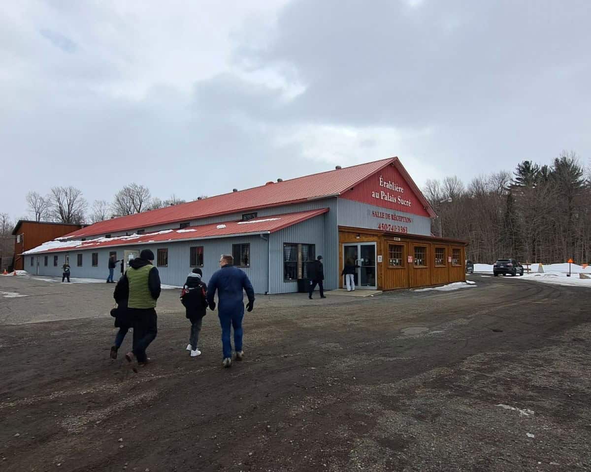 La Cabane à sucre (Maple Syrup Sugar Shack) Au Palais Sucré is located on Mont Gregoire south of Montreal in the Montérégie region of Quebec Canada. A sugar shack is a large restaurant that serves maple syrup themed meals and treats each spring during maple syrup season.