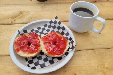 Freshly baked bagels and steaming coffee at The Battery Café in St. John’s, Newfoundland — the perfect breakfast to fuel a morning adventure along the North Head Trail or around the Battery neighbourhood.