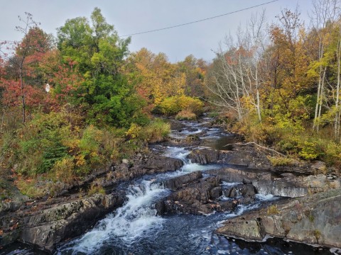 Flowing gently through the heart of the city, Rennie’s River Trail in St. John’s, NL provides an easy urban hike with footbridges, shaded pathways, and reflective moments ideal for slow travel and mindful exploration.