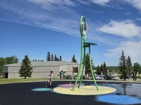 Rocky Mountain House offers a fun way to cool off on hot summer days with the kids spray park