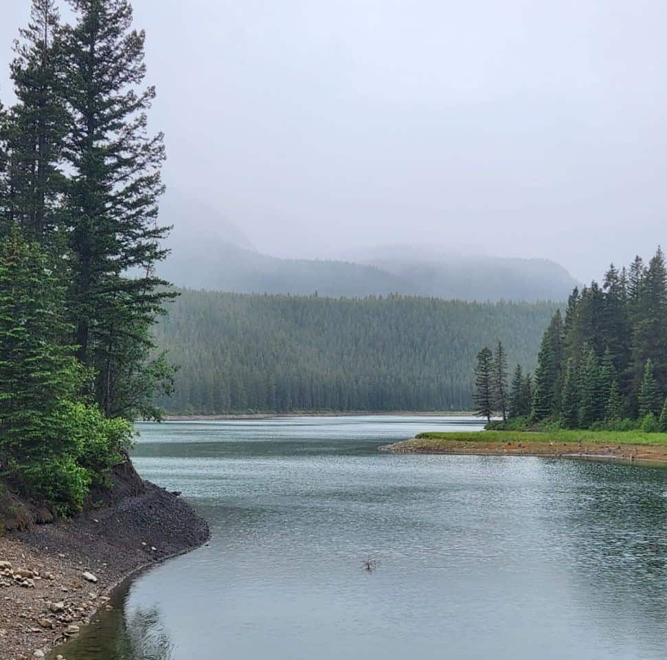 Hiking Chinook Lake on a rainy day in the Crowsnest Pass