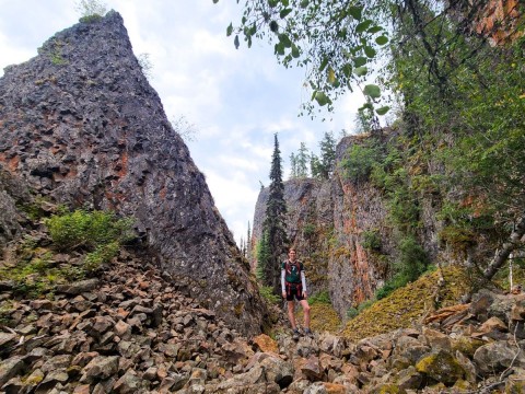 Rim Rocks Hiking Trail-Exploring the Rocks