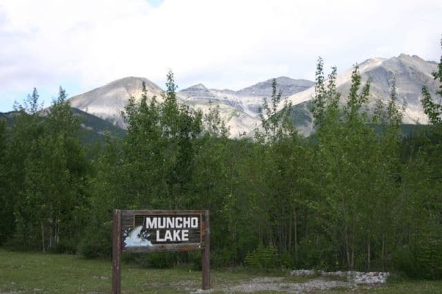 muncho-lake001