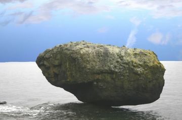 balance_rock_blue