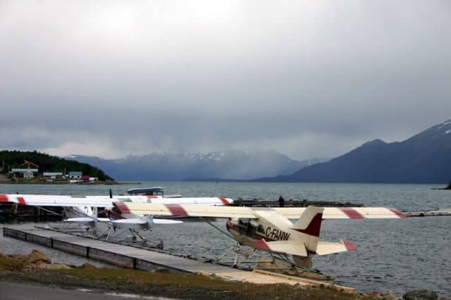 atlin-lake-floatplanes