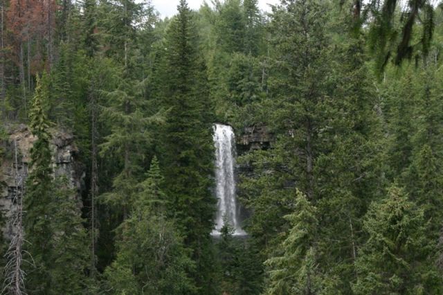 canim_mahood_waterfall_trail_canim_falls001