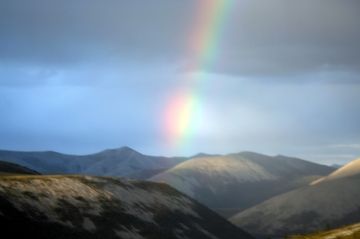 olgivie-mountains-rainbows02