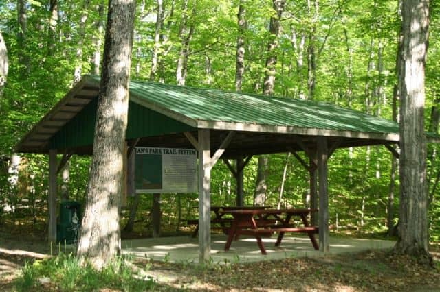 mcLeans_park_manitowaning_manitoulin_island_ontario_33