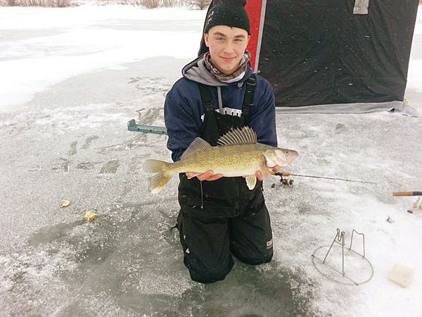 FortWhyte-ice-fishing