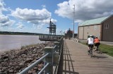 riverfront-path-bikes120100822_88