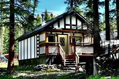 expanse-cottages-nordegg-alberta