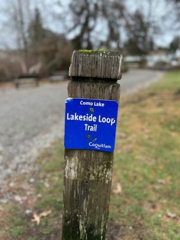 lakeside-loop-sign-como-lake