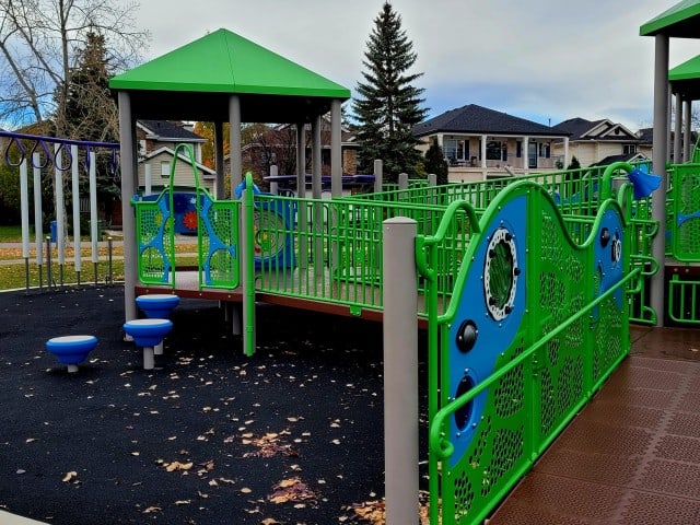 somerset-community-park-accesssible-playground---calgary-alberta-canada