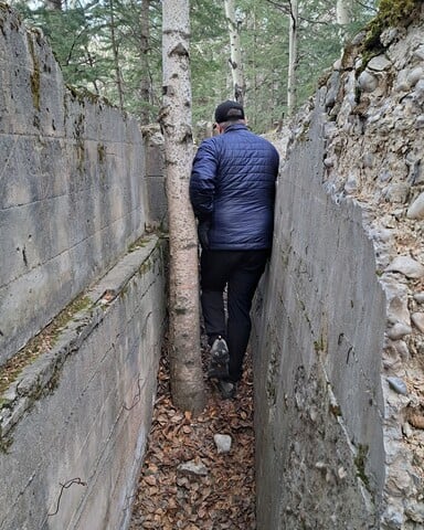 exploring-coal-mine-trail-ruins-jasper-national-park