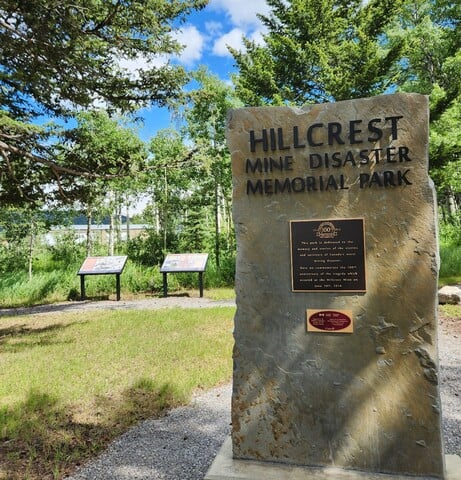 hillcrest-mines-memorial-park-alberta