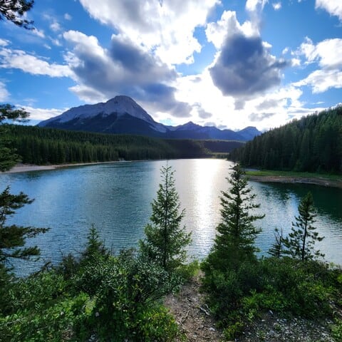 canadian-rocky-mountains-crowsnest-pass