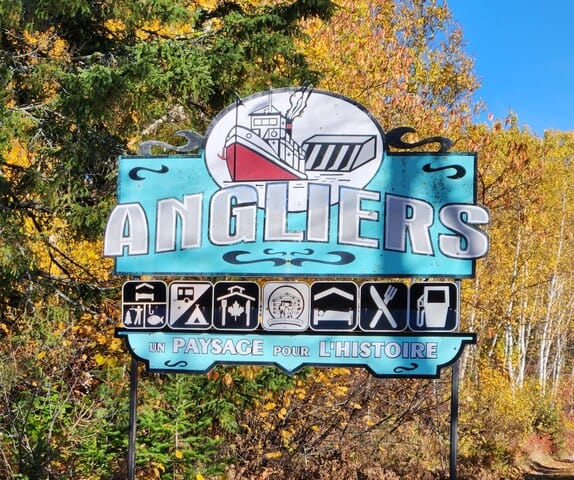 angliers-quebec-canada-sign