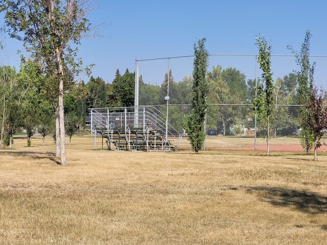 george-moss-park-baseball-diamond--ogden---se-calgary-ab